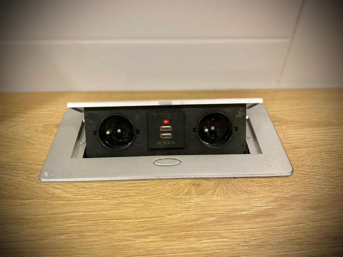 Best Place To Stay-Self Check In-24H レシツァ エクステリア 写真
